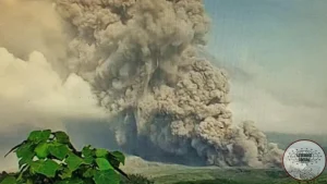 Gunung Semeru Baru Luncurkan Awan Panas 2,5 Km!